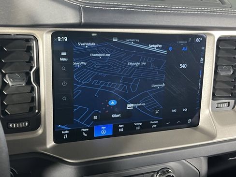 Used 2025 Ford Bronco Outer Banks image 18