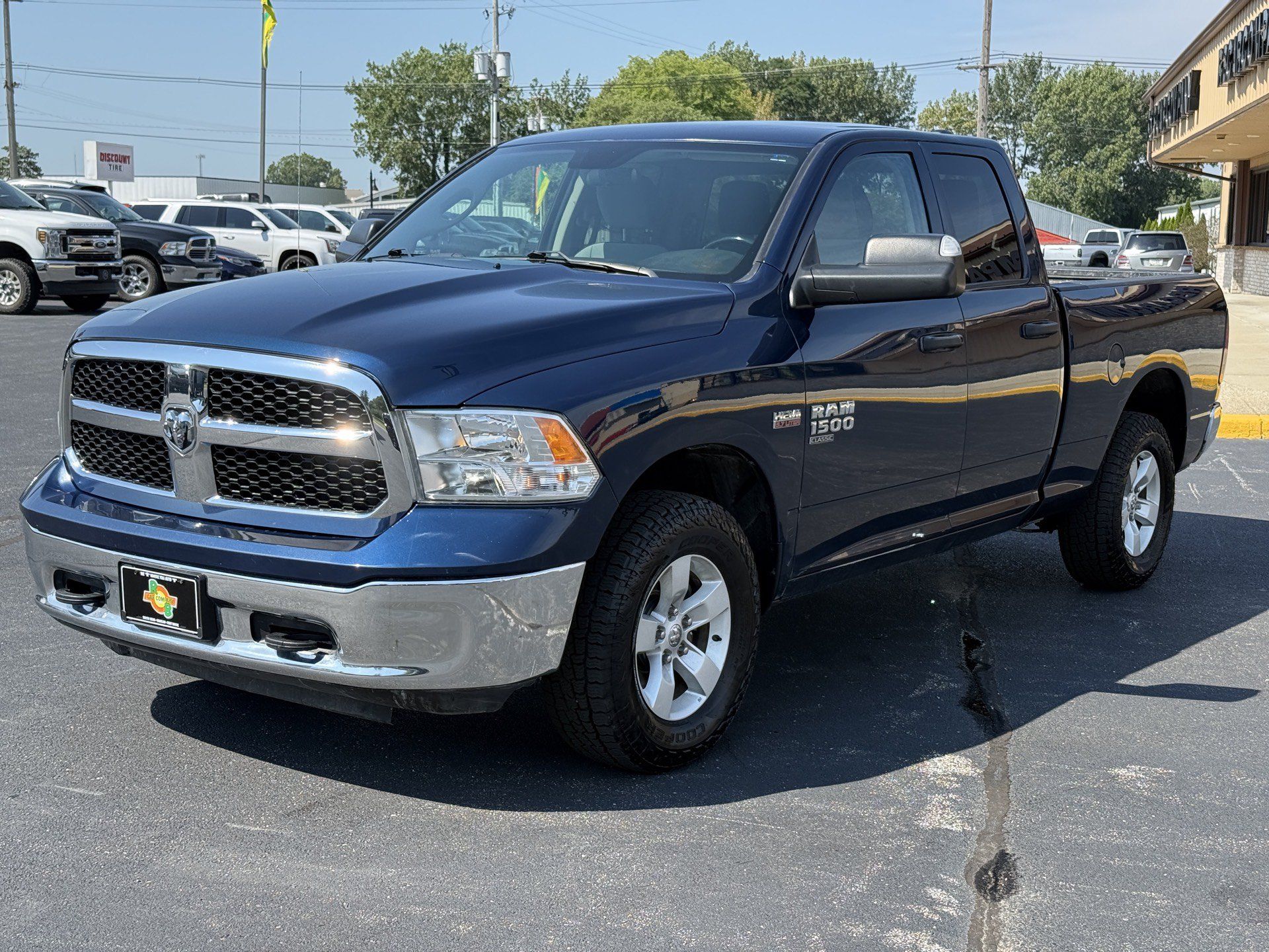 Used 2022 RAM 1500 Tradesman w/ Chrome Plus Package AWD/4WD image 3