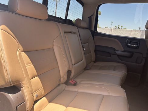 Used 2017 GMC Sierra 2500 Denali w/ Duramax Plus Package AWD/4WD image 37