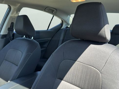 Used 2024 Nissan Altima 2.5 SV image 10