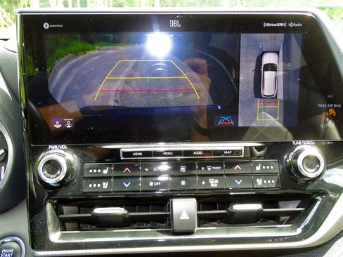 Used 2022 Toyota Highlander Platinum image 27