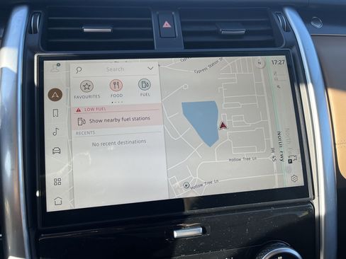 New 2025 Land Rover Discovery Metropolitan Edition image 21