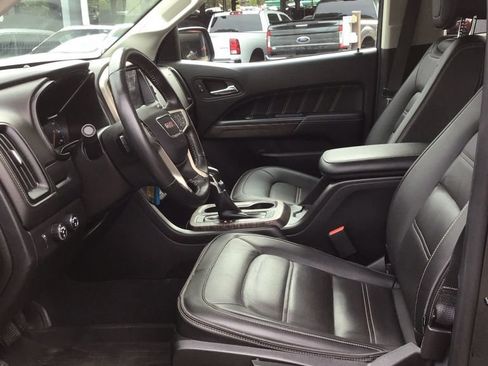 Used 2022 GMC Canyon Denali AWD/4WD image 6