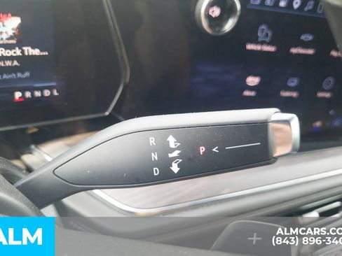 Used 2025 Chevrolet Tahoe LT AWD/4WD image 31