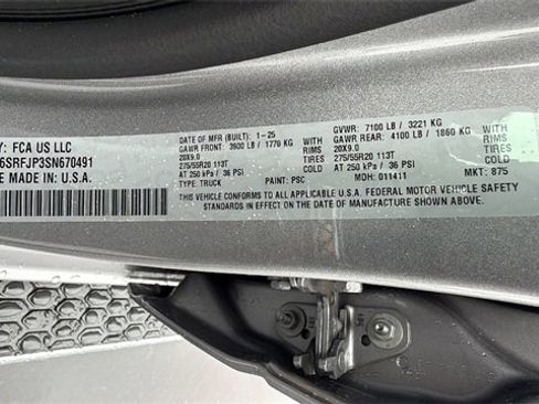 New 2025 RAM 1500 Laramie image 32