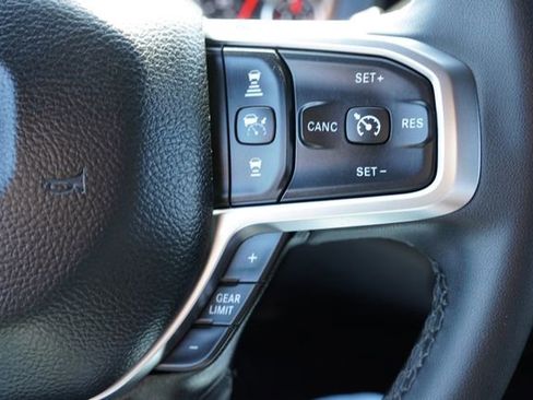 Certified 2026 RAM 2500 Big Horn AWD/4WD image 32