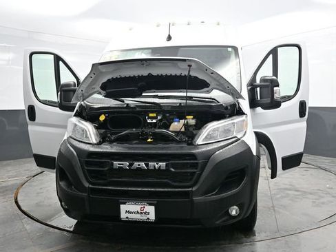 Used 2025 RAM ProMaster 2500 w/ Convenience Group FWD image 39