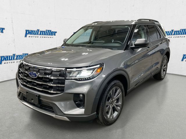 Used 2026 Ford Explorer Active w/ Active Comfort Package AWD/4WD image 1