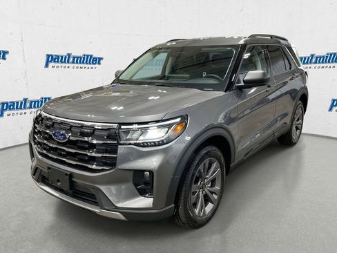 Used 2026 Ford Explorer Active w/ Active Comfort Package image 1