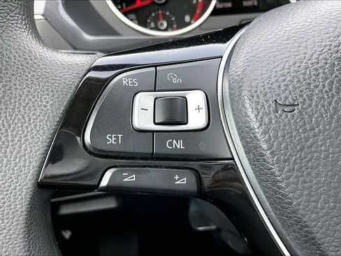 Used 2018 Volkswagen Tiguan S FWD image 22