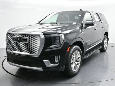 Used 2021 GMC Yukon Denali AWD/4WD image 3