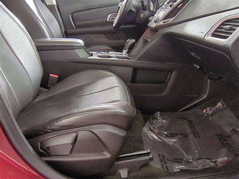 Used 2017 GMC Terrain SLT w/ Open Road Package image 26