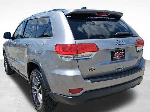 Used 2018 Jeep Grand Cherokee Laredo RWD image 5