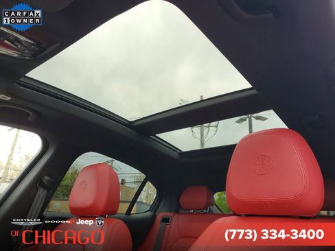 Used 2024 Alfa Romeo Stelvio Sprint AWD/4WD image 17