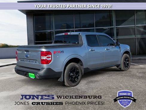Used 2024 Ford Maverick Lariat w/ FX4 Off-Road Package AWD/4WD image 5
