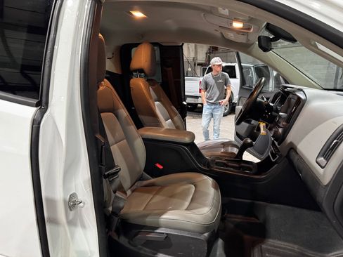 Used 2017 Chevrolet Colorado W/T w/ WT Convenience Package image 18