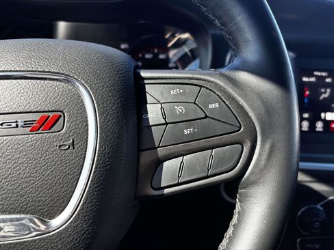 Used 2020 Dodge Charger SXT w/ Blacktop Package image 17