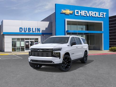 New 2026 Chevrolet Suburban High Country image 9