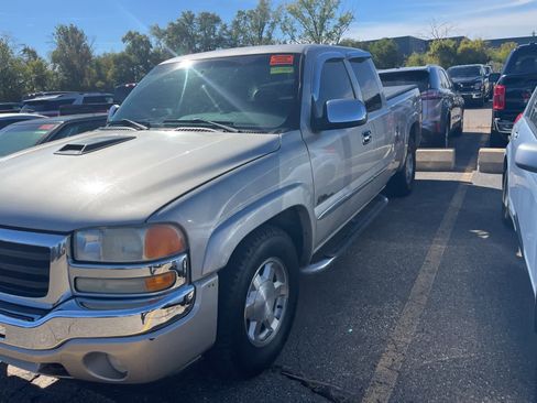 Used 2005 GMC Sierra 1500 SLE image 3