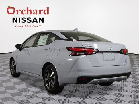 New 2025 Nissan Versa SV w/ Trunk Package FWD image 3