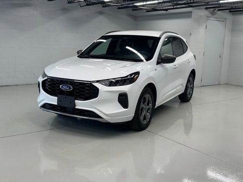 Used 2023 Ford Escape ST-Line AWD/4WD image 1