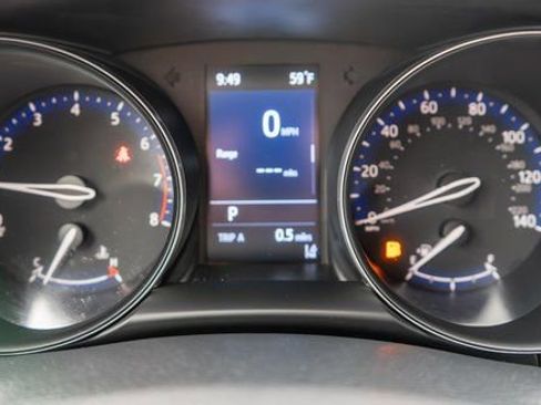 Used 2022 Toyota C-HR XLE FWD image 11