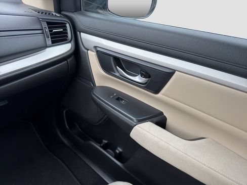 Used 2017 Honda CR-V LX image 26