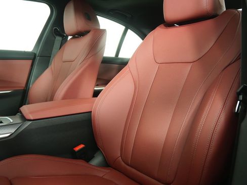 New 2026 BMW 330i Sedan w/ Convenience Package image 10