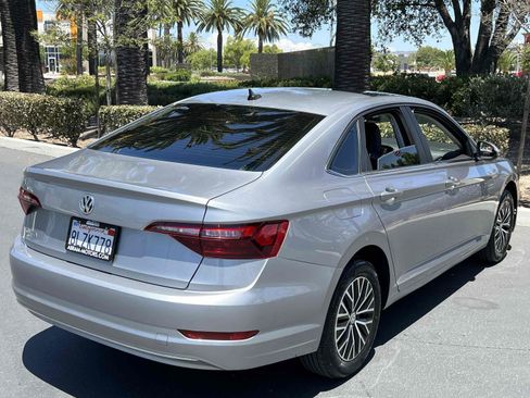 Used 2021 Volkswagen Jetta SE FWD image 21