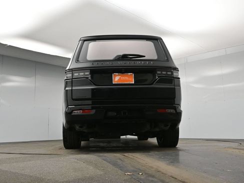 Used 2022 Jeep Grand Wagoneer Series II AWD/4WD image 50