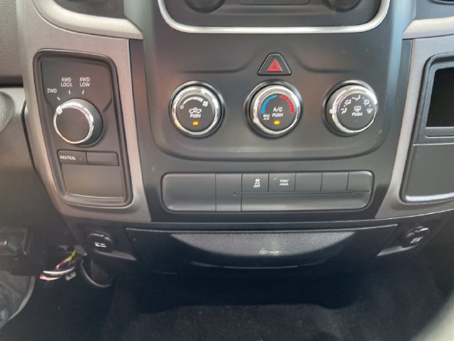 Used 2017 RAM 2500 Tradesman w/ Chrome Appearance Group AWD/4WD image 30