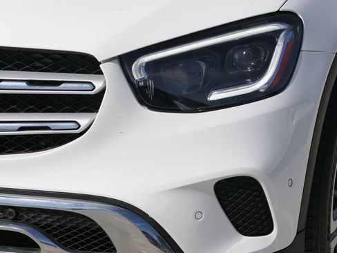 Used 2022 Mercedes-Benz GLC 300 4MATIC w/ Premium Package Lite image 10