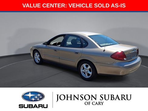 Used 2003 Ford Taurus SES FWD image 3