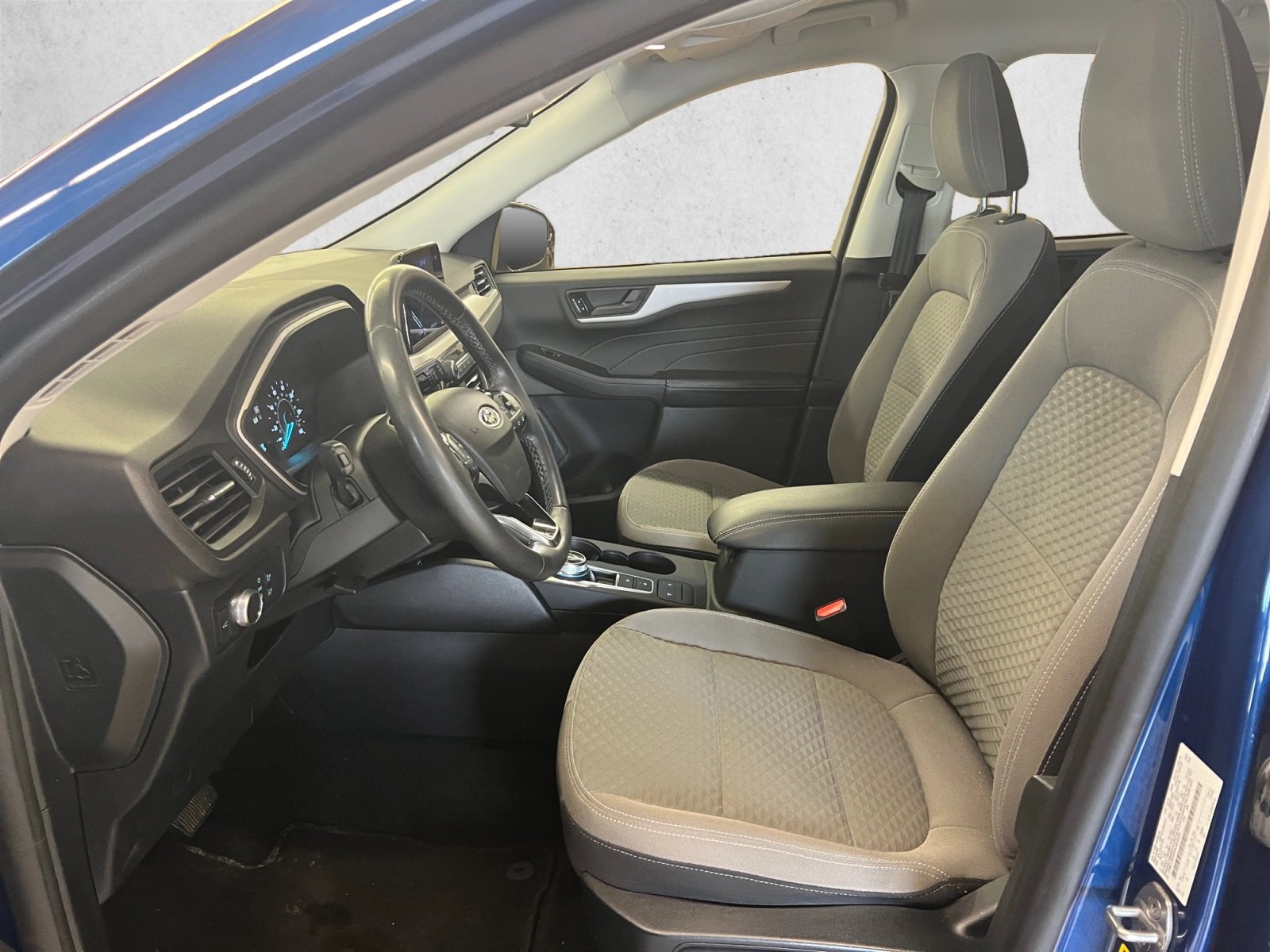 Used 2022 Ford Escape SE w/ SE Sport Appearance Package AWD/4WD image 11
