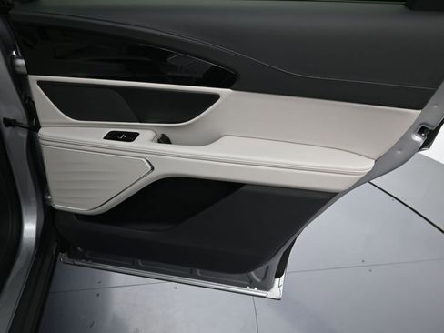 New 2026 Lincoln Nautilus Premier image 35