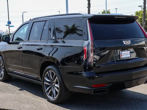 Used 2022 Cadillac Escalade Sport w/ Touring Package AWD/4WD image 9
