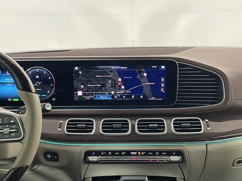 Certified 2023 Mercedes-Benz Maybach GLS 600 4MATIC image 17