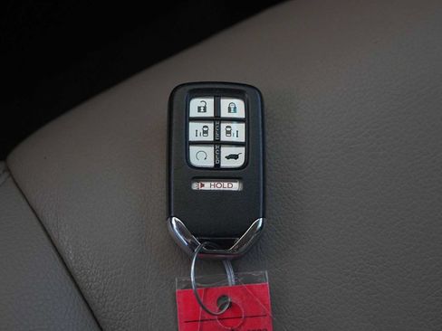 Used 2022 Honda Odyssey Touring image 28