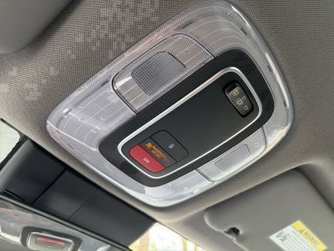 Used 2023 Hyundai Elantra SEL w/ Convenience Package FWD image 28