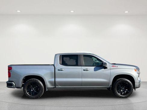 Used 2024 Chevrolet Silverado 1500 RST w/ Z71 Off-Road Package AWD/4WD image 6