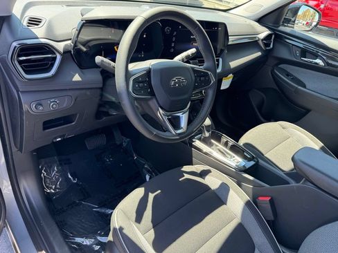 New 2026 Chevrolet TrailBlazer LT w/ Convenience Package FWD image 12