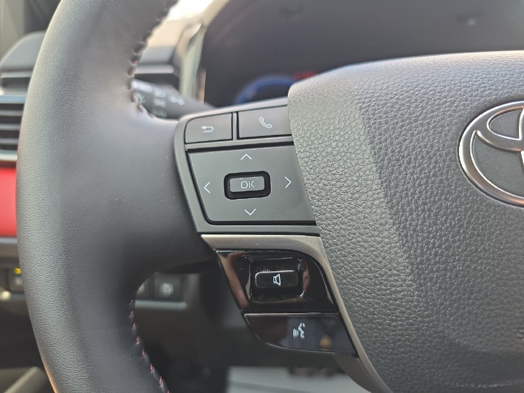 Used 2026 Toyota Camry XSE w/ Premium Plus Package FWD image 14