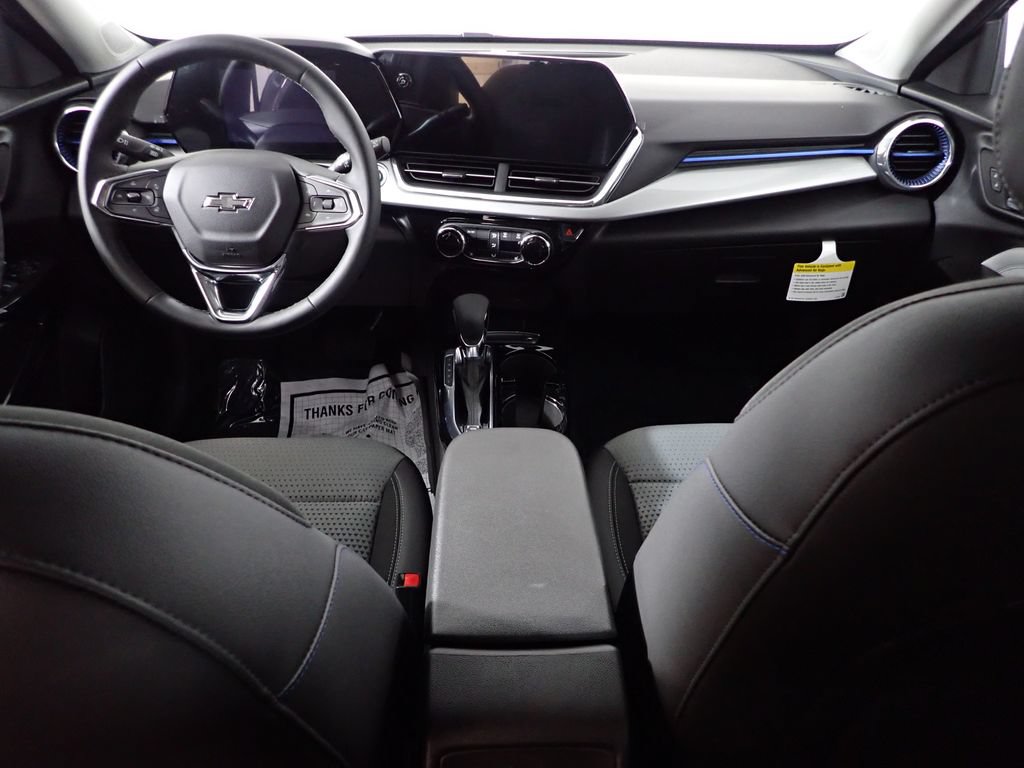 New 2026 Chevrolet Trax LT w/ Driver Confidence Package FWD image 29