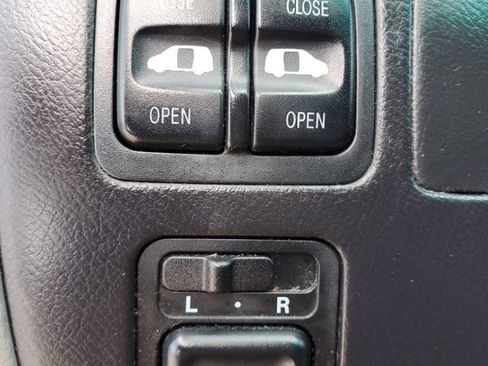 Used 2004 Honda Odyssey EX-L image 18