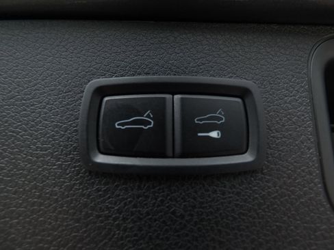 Used 2020 Porsche Macan S AWD/4WD image 17