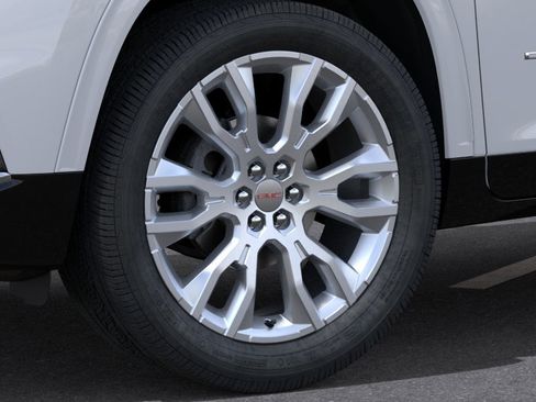 New 2026 GMC Acadia Denali w/ Super Cruise Package FWD image 9