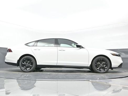 New 2025 Honda Accord SE image 25