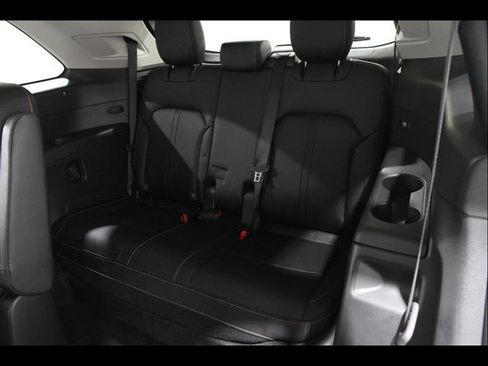 Certified 2024 MAZDA CX-90 Plug-In Hybrid w/ Preferred image 19