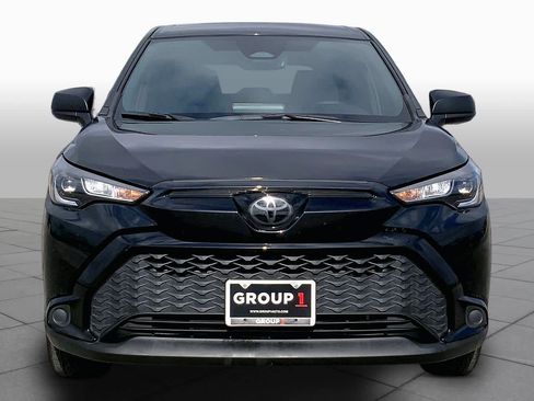 Used 2024 Toyota Corolla Cross AWD Hybrid image 4