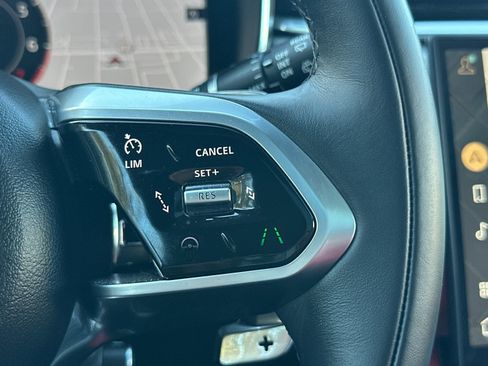 Used 2026 Jaguar F-PACE R-Dynamic S image 28